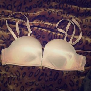 Victoria’s Secret Bombshell push-up bra 32aa nude